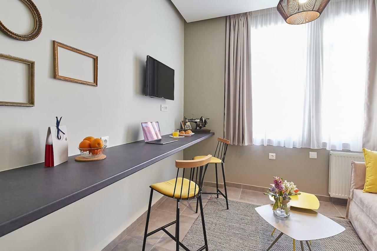 Walk Through From 1-bdr Next To Acropolis! * Athens